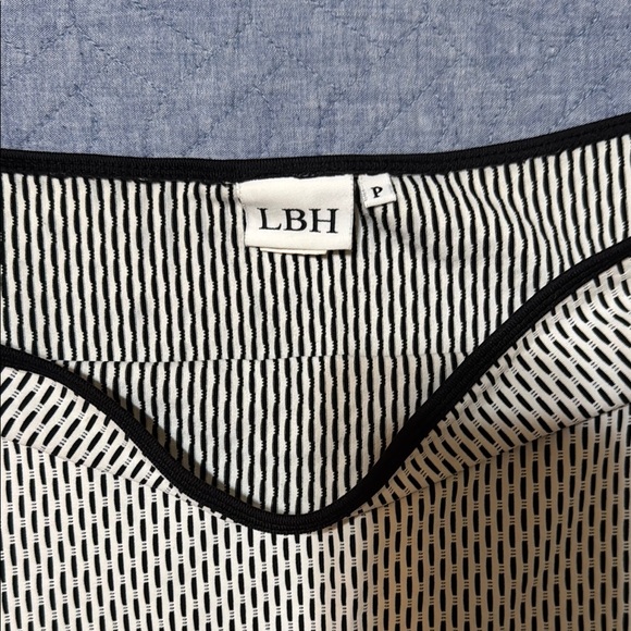 LBH Black and White Sleeveless Knit Top & Skirt set size petite c3 - Picture 4 of 5